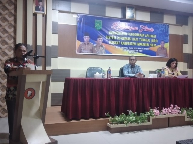 Diskop dan UKM Inhil Gelar Bimtek Enumertor Penggunaan Aplikasi SIDT
