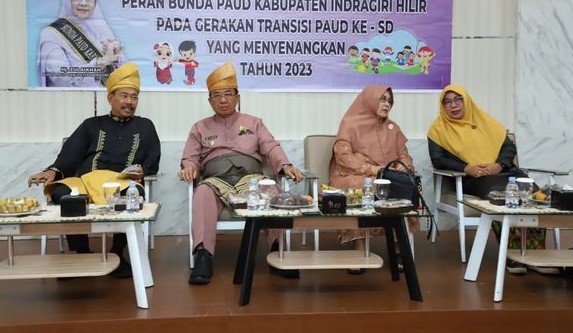 Bupati HM. Wardan Membuka Sosialisasi Peningkatan Kapasitas Pengelolaan Dana BOP Kesetaraan & BOP PAUD di Lingkungan Dinas Pendidikan