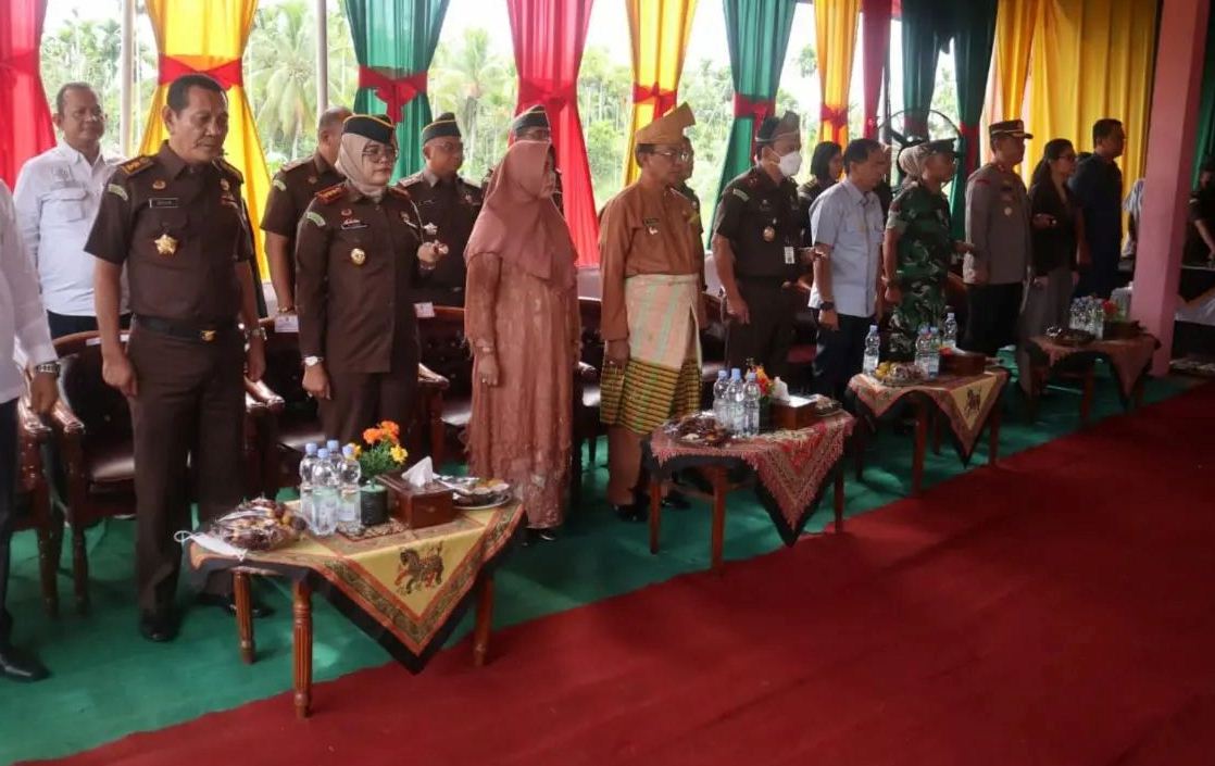 Bupati Inhil HM. Wardan Dampingi Kajati Riau Resmikan Rumah Restorative Justice