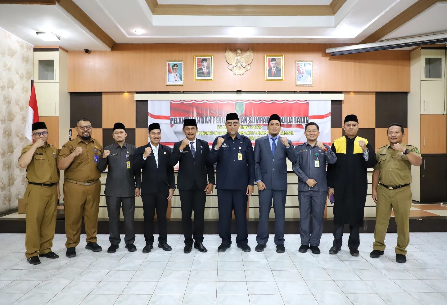 Plh Sekda Inhil H. Tantawi Jauhari Lantik 3 Pejabat Administrator Bappeda