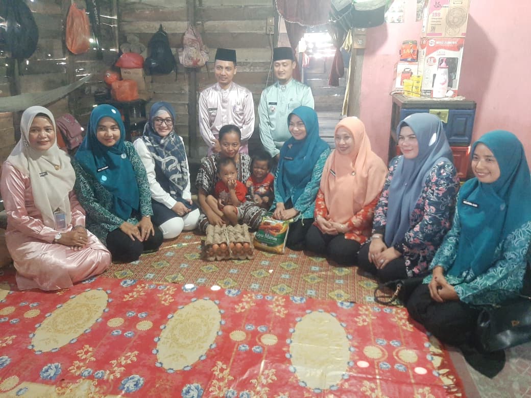 Ketua GINTAS Serahkan Bantuan untuk Anak Stunting dan  Keluarga Berisiko, Ajak Semua Pihak Perkuat Kepedulian