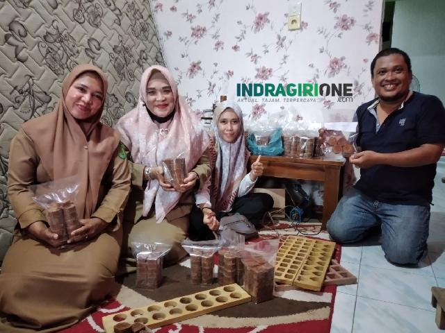 Terus Lakukan Pembinaan, Tim Diskop dan UMKM Inhil Monitoring ke Usaha Gula Merah Sari Nira