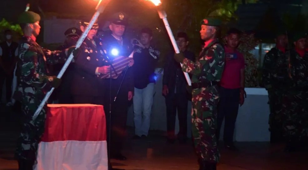 Malam Renungan Suci HUT RI Ke-78, Wabup Inhil H.Syamsuddin Uti Jasa Para Pahlawan Selalu Dikenang