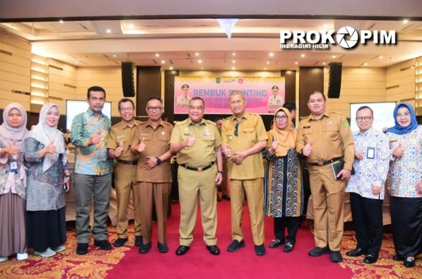 Ketua TPPS Inhil H.Syamsuddin Uti Ikuti Rembuk Stunting Provinsi Riau TH 2023, Lakukan Penandatanganan Komitmen Bersama Penurunan Stunting